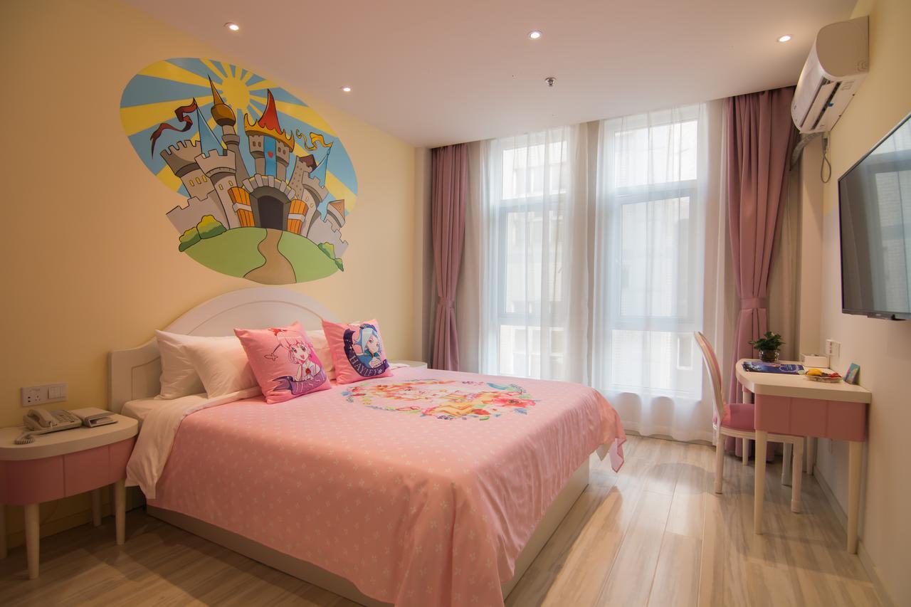 Hotel Man Qu Pudong Airport 4*